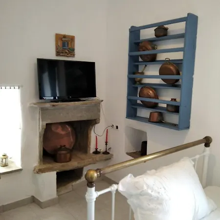 το πέτρινο, άνδρος,μεσαριά Mesaria (Andros)